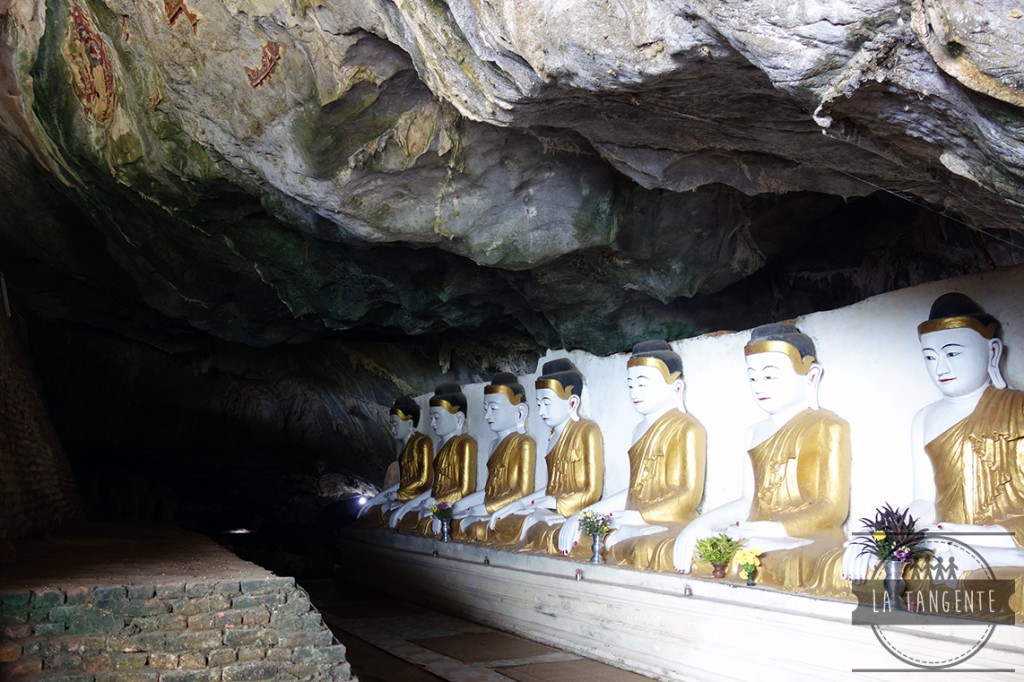 Buddhas statues